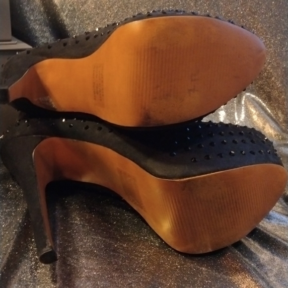 Ankle high heels - Picture 3 of 4